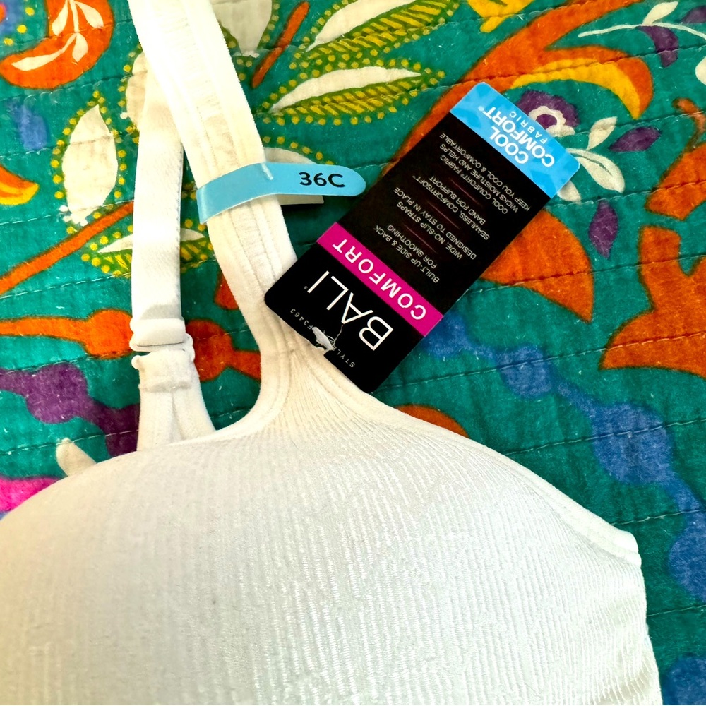 NWT BALI COMFORT COOL SIZE 36C LIGHTLY PADDED